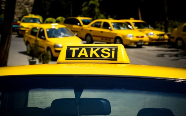 Bu taksi şirkəti bağlandı